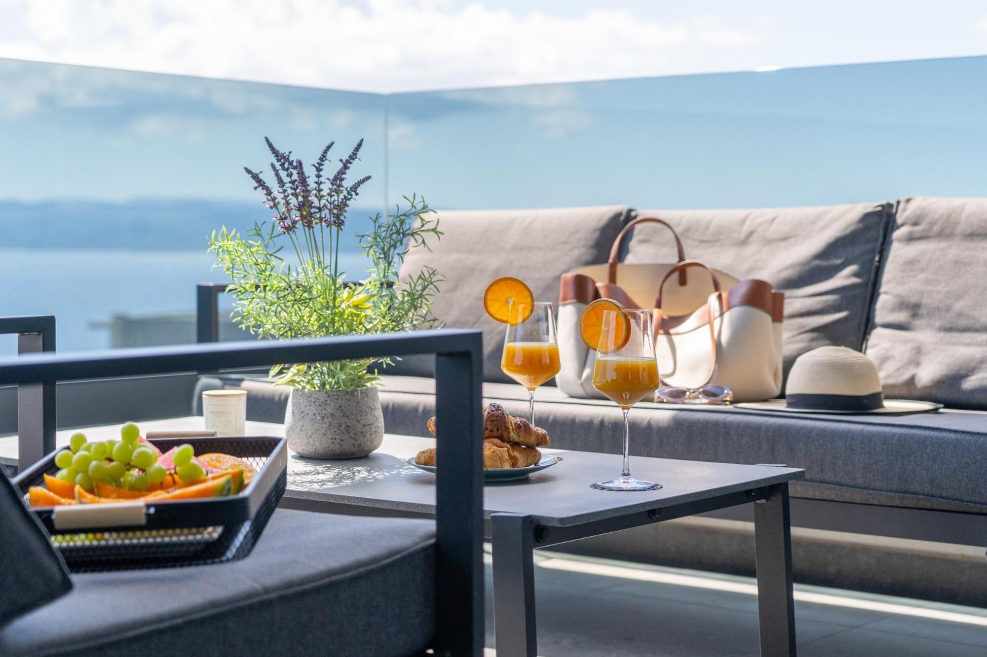 Lux Penthouse Panoramic View With Jacuzzi Apartment Макарска Екстериор снимка