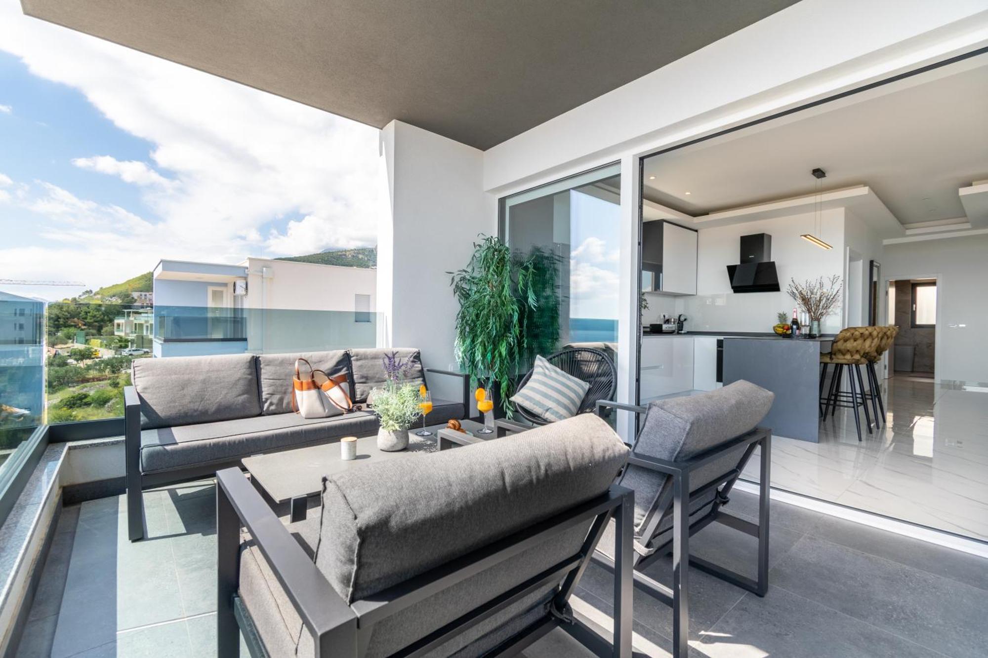Lux Penthouse Panoramic View With Jacuzzi Apartment Макарска Екстериор снимка